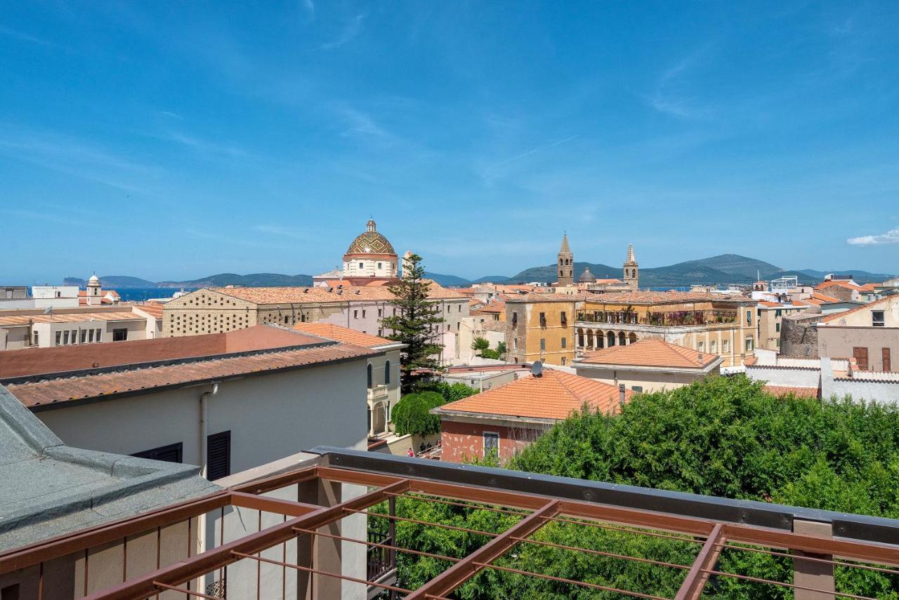 Apartment Amazing Views Of Old Town And The Sea